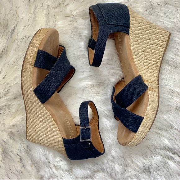 TOMS wedges - Picture 3 of 8